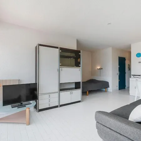 Apartment Le Serpent De Mer-4 By Interhome *